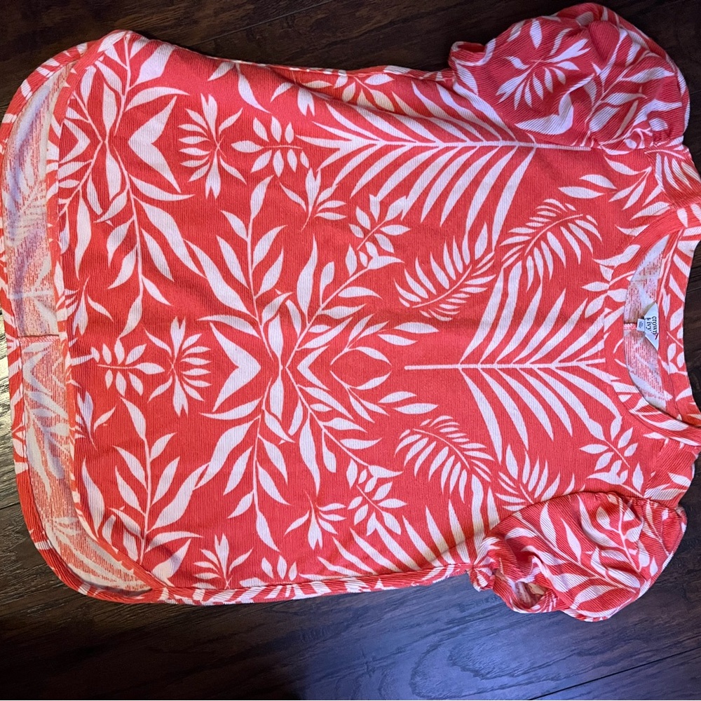 Crown & Ivy Red Graphic Blouse with Relaxed Fit